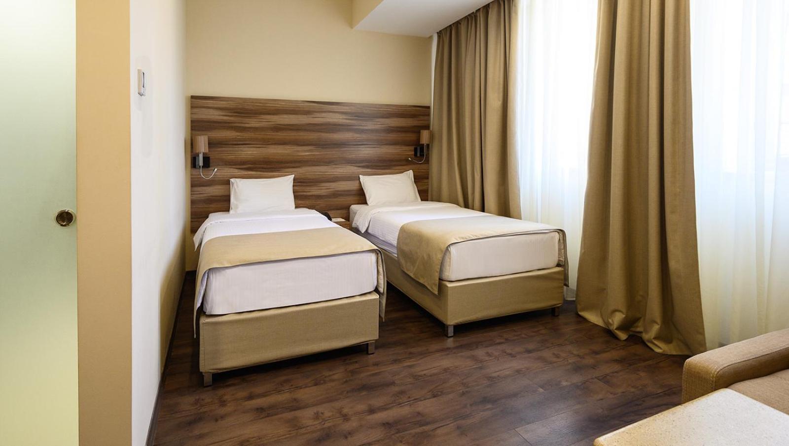 Nacho Hotel Erevan Esterno foto